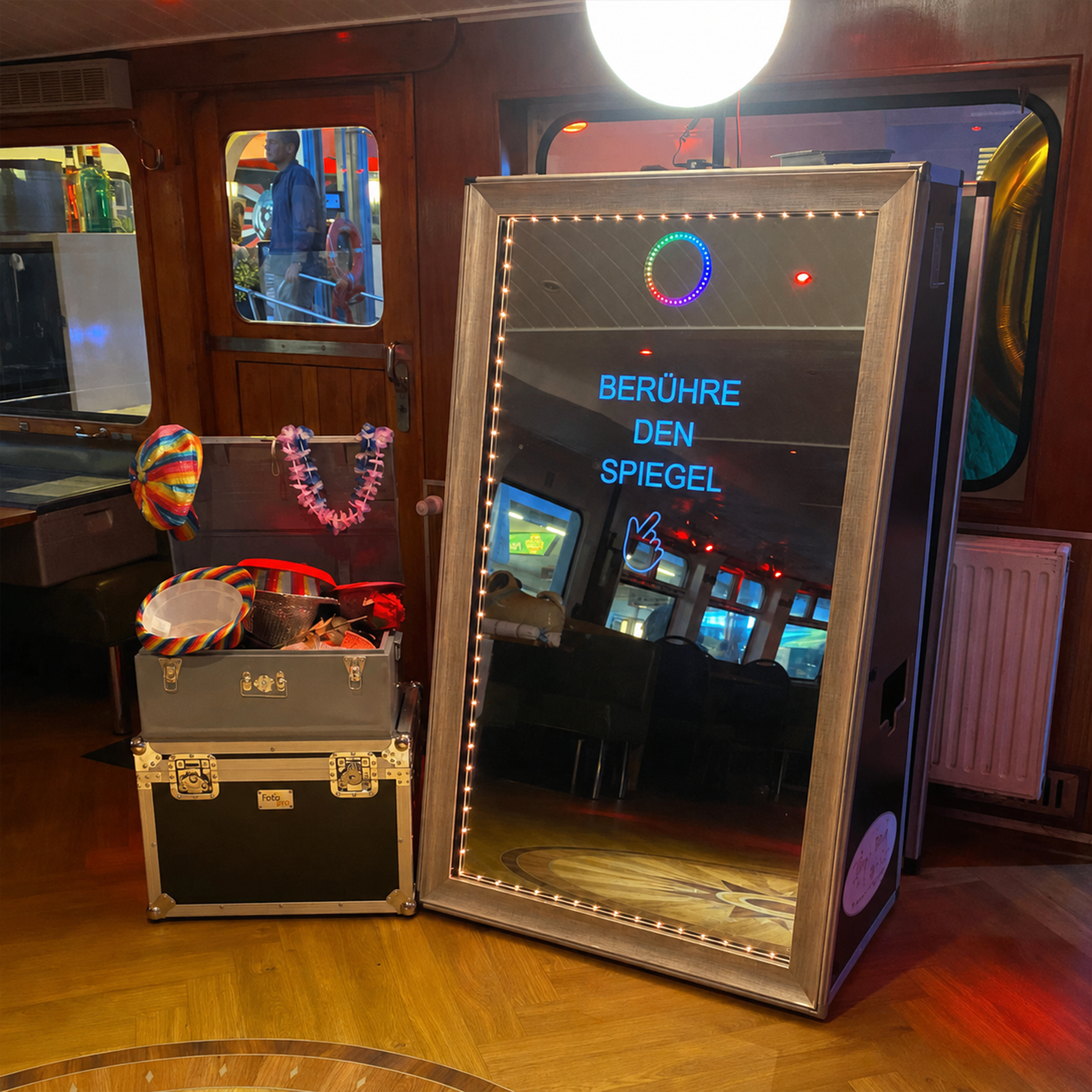 TSS-Event-Magic-Mirror-2